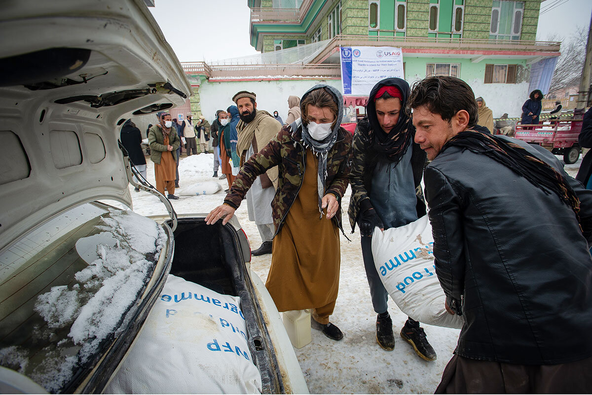 Afghan families face hunger crisis during harsh winter conditions Afghanistan families face hunger crisis during harsh winter conditions