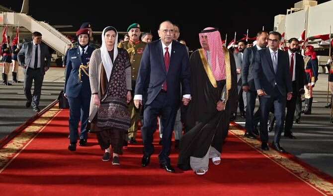 President Asif Ali Zardari welcomed in Bahrain during official visit to strengthen trade, defense, and investment ties President Asif Ali Zardari welcomed in Bahrain during official visit to strengthen trade, defense, and investment ties