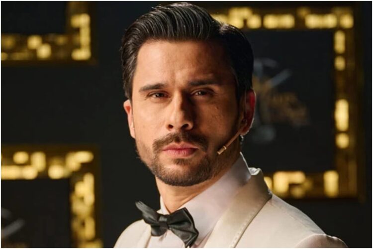 Tabish Hashmi Criticizes Government: “If You Can Sell PIA, Then Hand Karachi Over to Us”