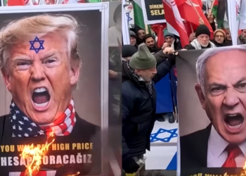 Protesters Burn Trump and Netanyahu Effigies in Istanbul