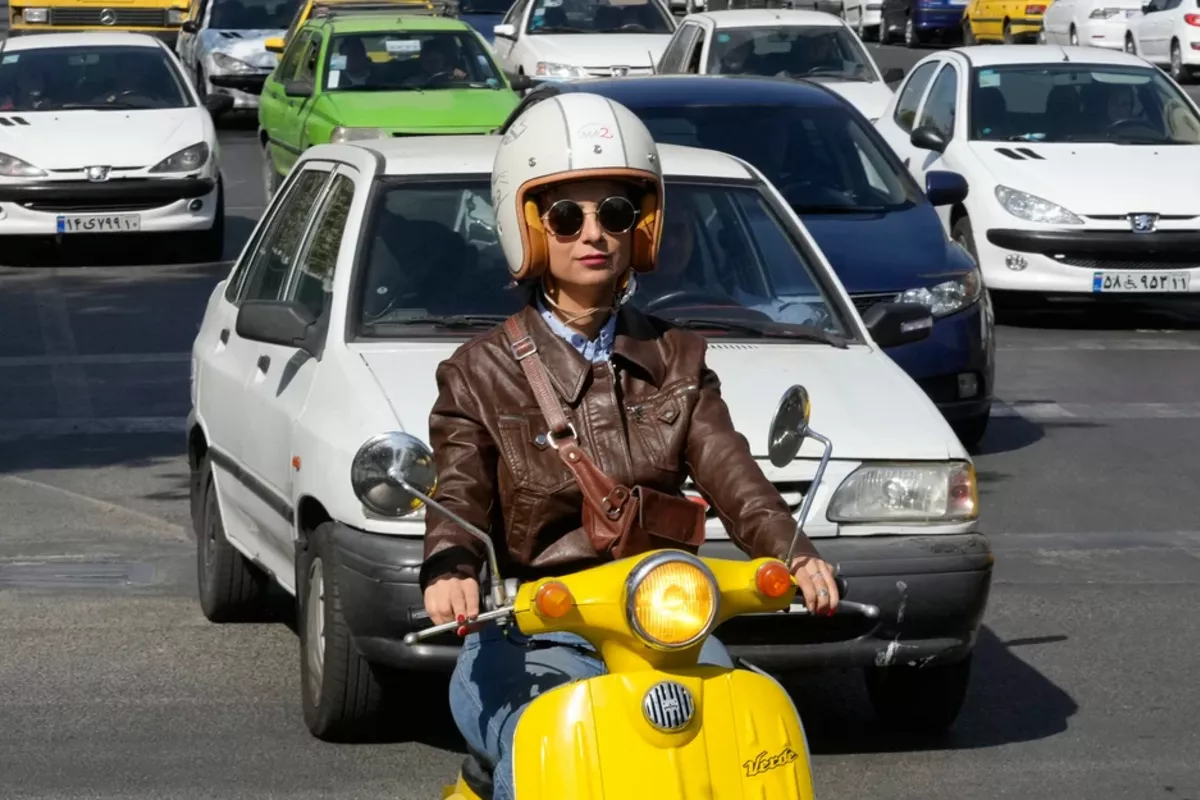 Women in Iran Now Officially Allowed to Ride Motorcycles Women in Iran Now Officially Allowed to Ride Motorcycles